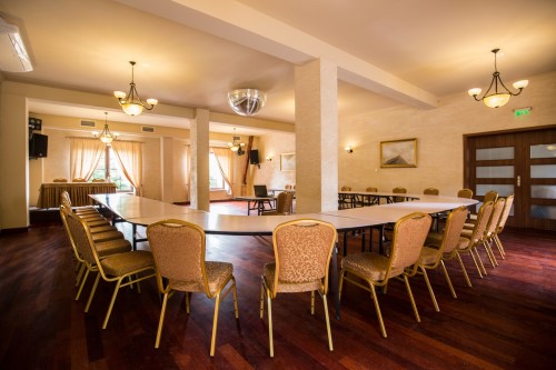 Hotel with meeting rooms